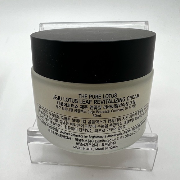 New The Pure Lotus Korean Jeju Lotus Leaf Revitalizing Cream 50 ml - Picture 2 of 4
